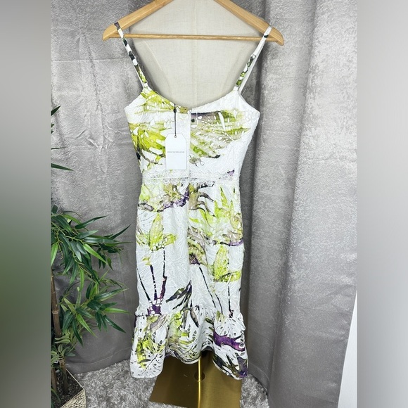 Dress the Population Green Floral Midi Dress - Picture 9 of 12